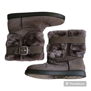 G by Guess GGamblr sz8 womens gray faux suede ankle boot outdoor winter